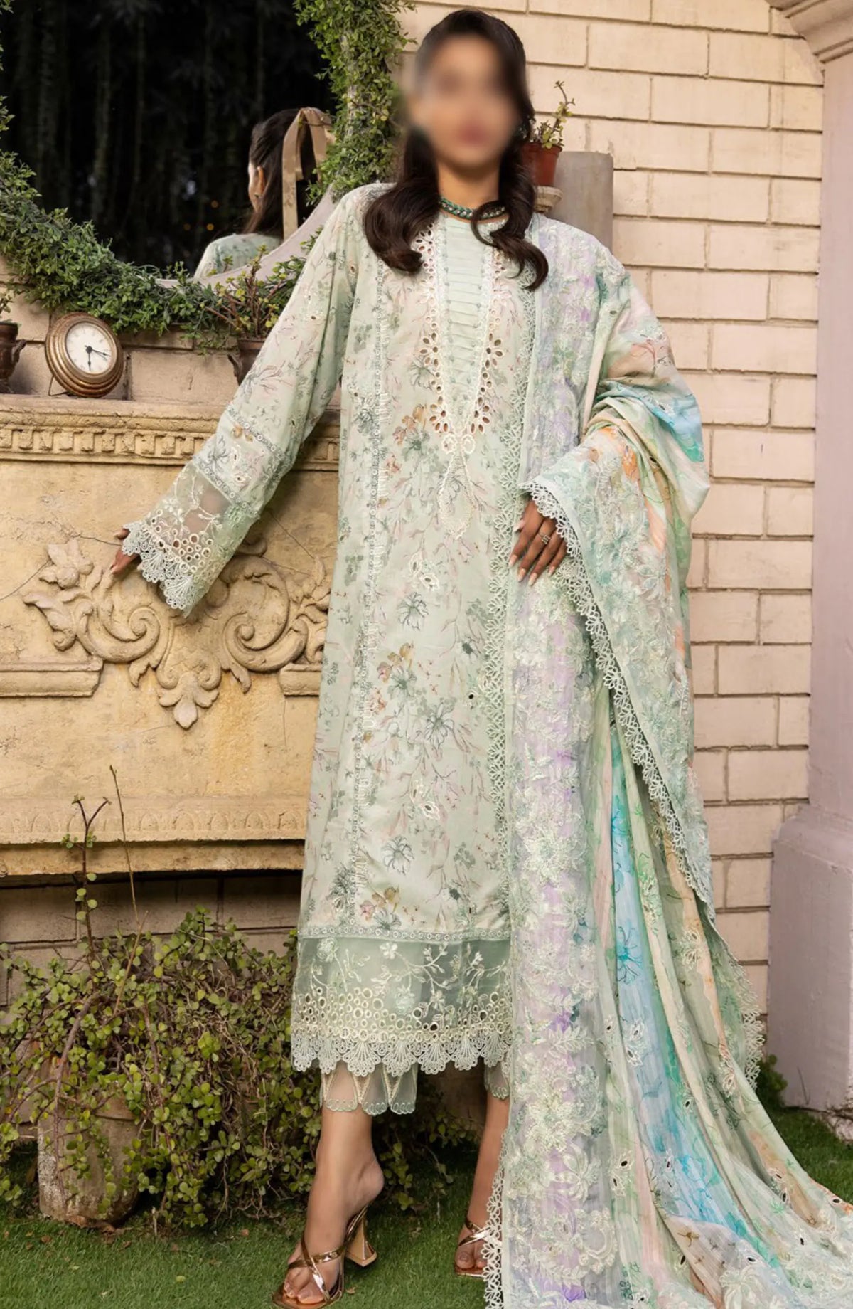 Minha Florum Luxury Lawn Collection 2024 - Design 07