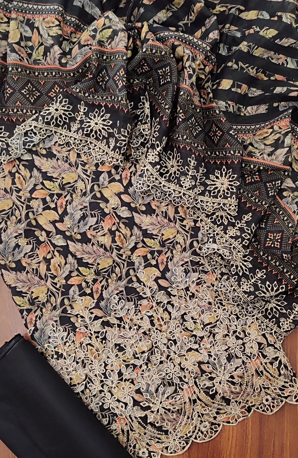 Bin Saeed Unstitch Embroidered Cambric Cotton Collection - Design 08