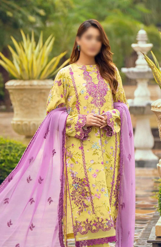 DIVA Embroidered Karandi Collection BY HUMDUM - Design 09