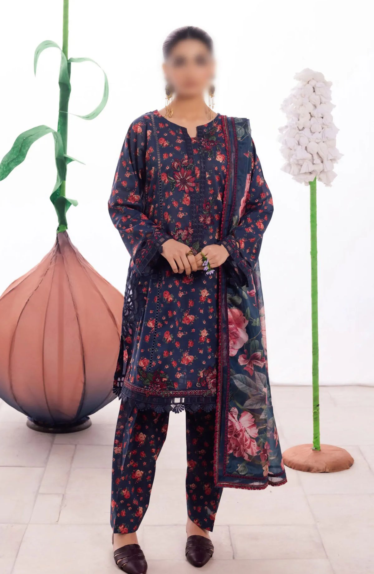 Iznik Dahlia Luxury Lawn Collection 2024 - DL-07 MEADOW