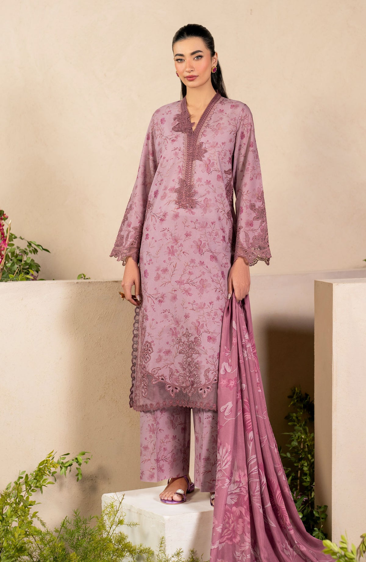 Iznik Embroidered Lawn Unstitched 3 Piece Suit - EFL-04 - IZK25FL - Pink - Summer Collection