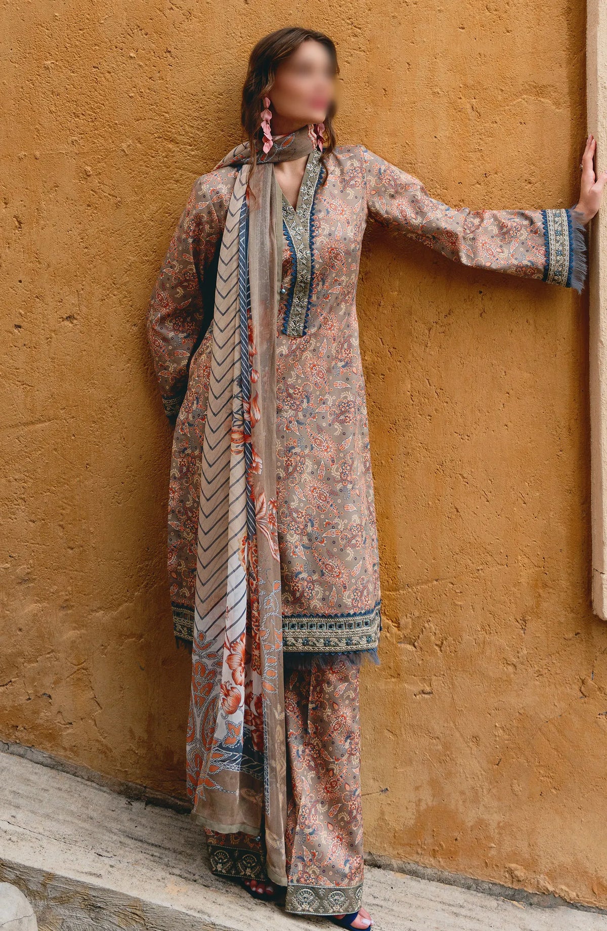 Gulaal The Enchanted Garden Lawn Collection Vol 02 - GL-L-24-V2-05 AVILA
