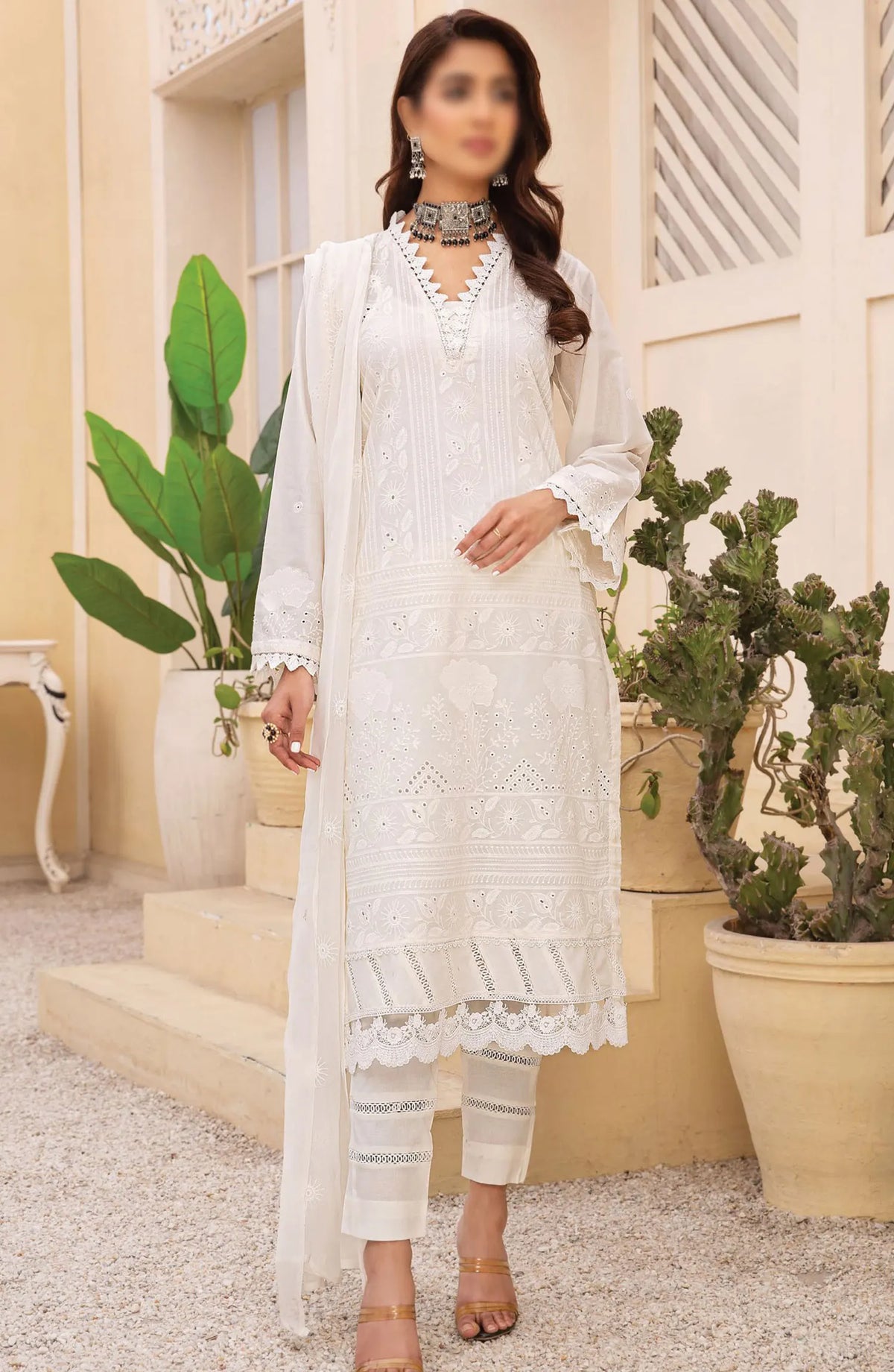 Lawnkaari by Khoobsurat Embroidered Lawn Collection 2024 - KL-09