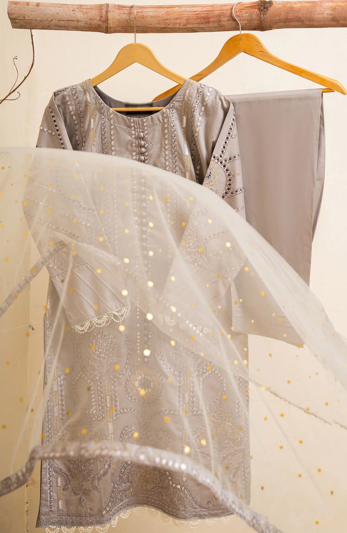 Amna Khadija Mahlaka Festive Formal Collection 2024 - MB Luxe 08 stitch