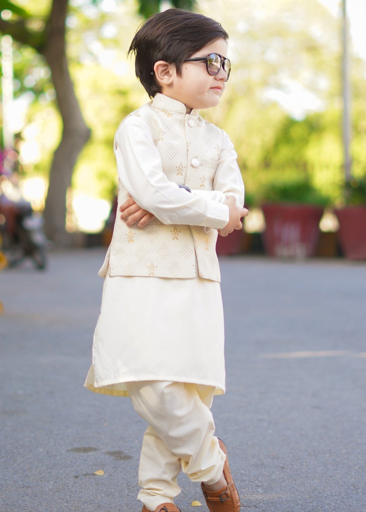 Cream white Only waistcoat EW19