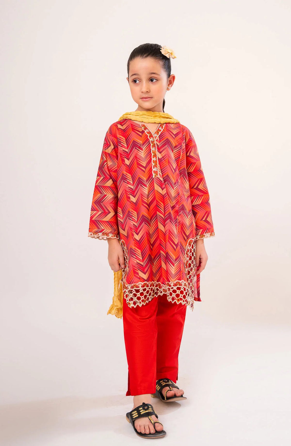Meenu Neenu Girls Cutwork Emb Lawn Pret Collection Vol 04 - MNGC 01