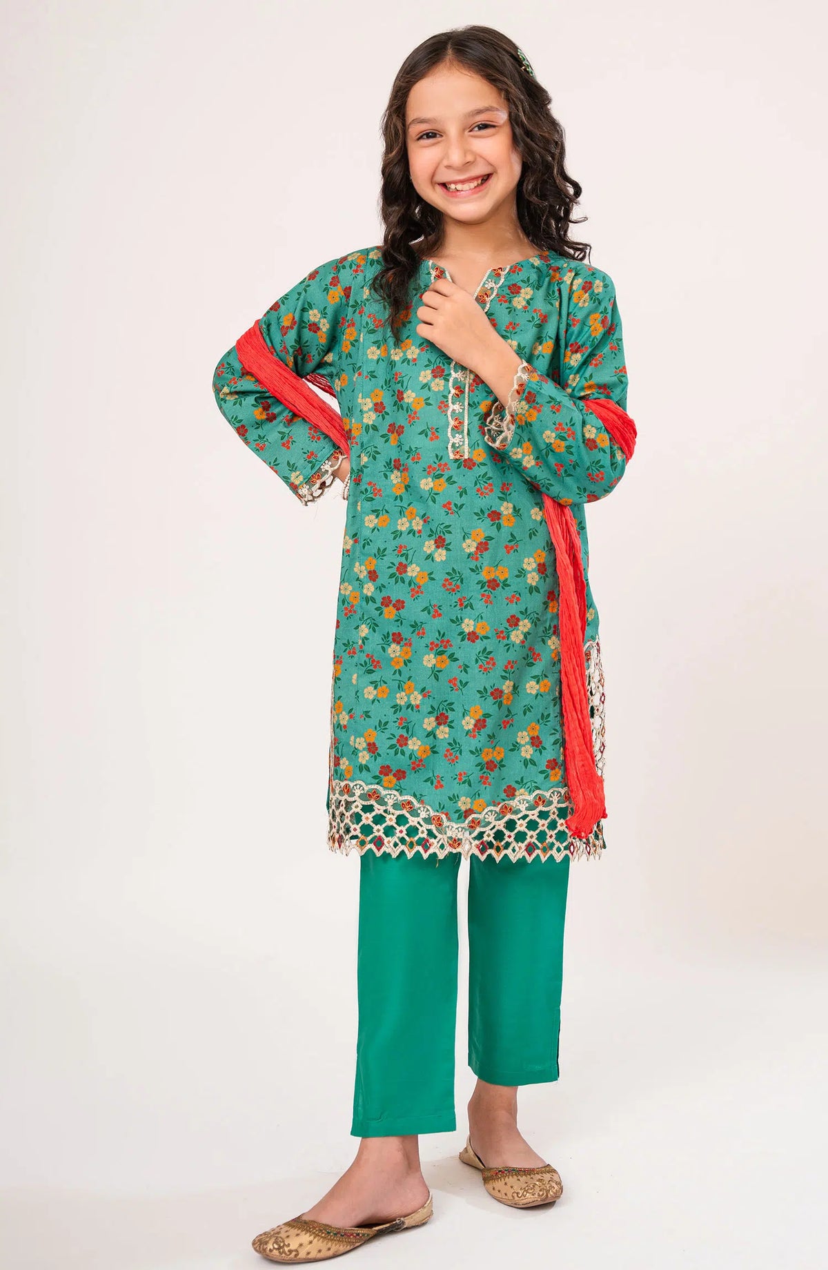 Meenu Neenu Girls Cutwork Emb Lawn Pret Collection Vol 04 - MNGC 05