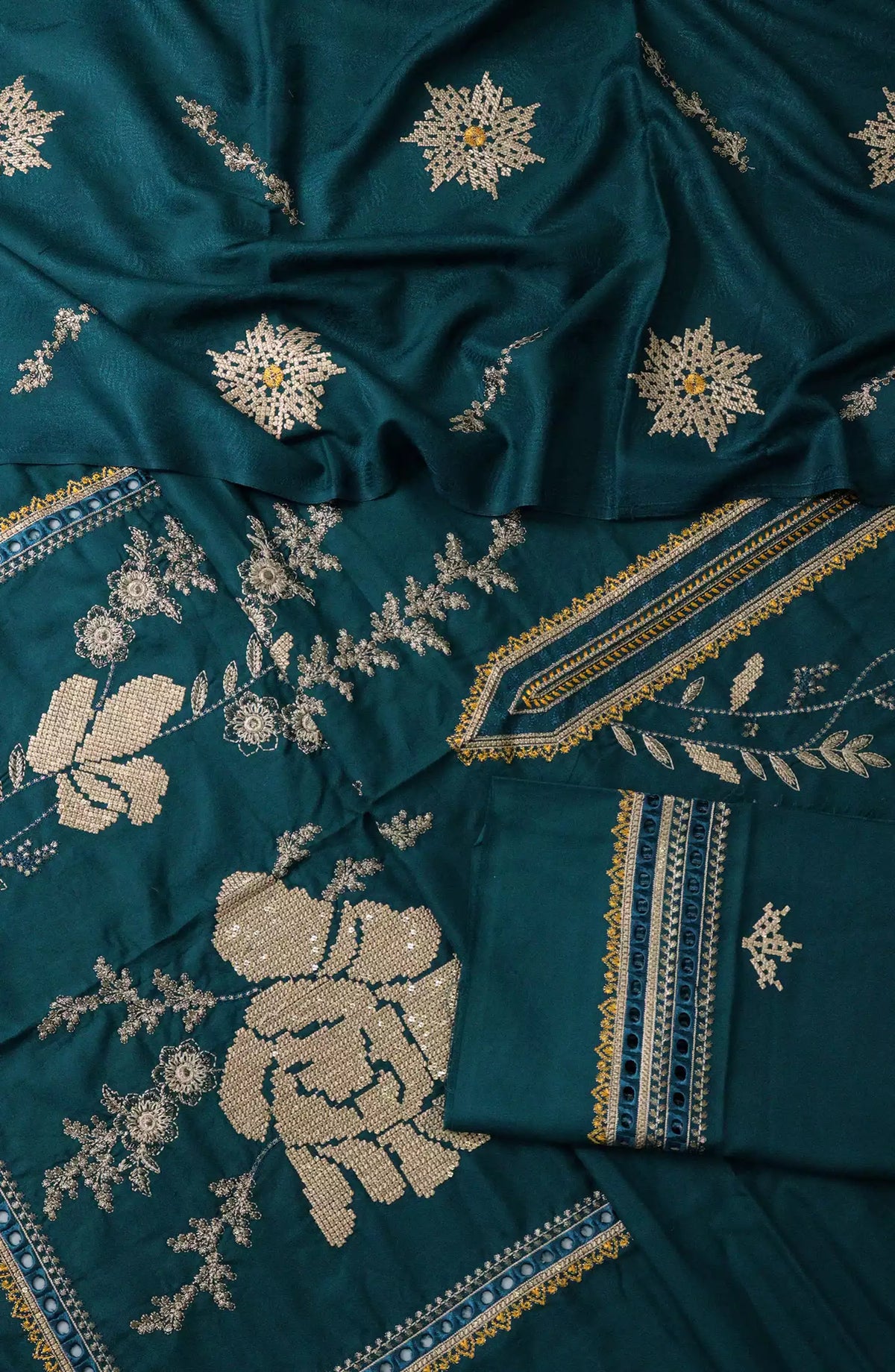 Exclusive Embroidered Wool Collection by Marjjan - MRW 478 C