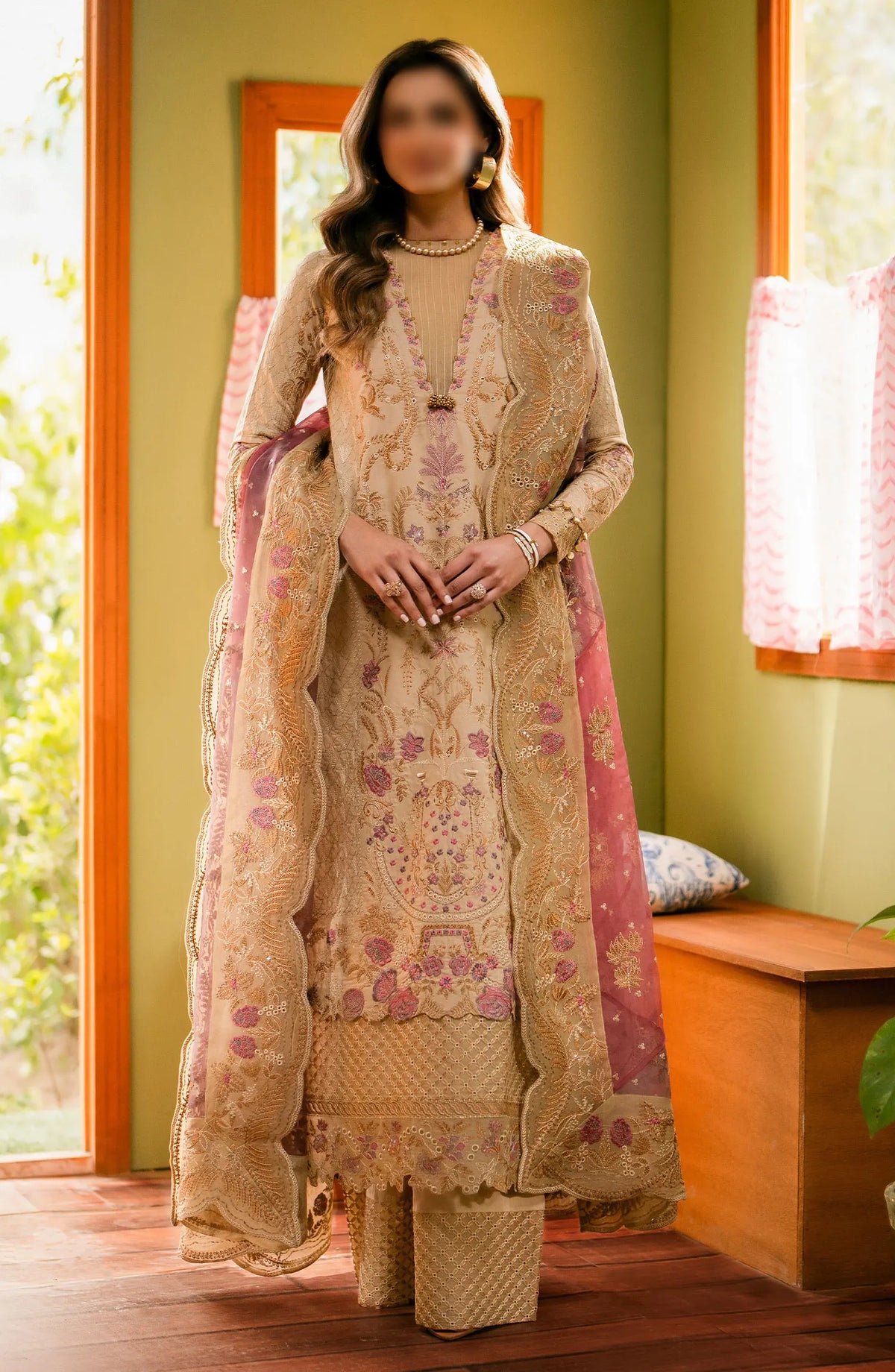 Maryum N Maria Luxury Lawn Collection 2024 - MS24-556 KISSA