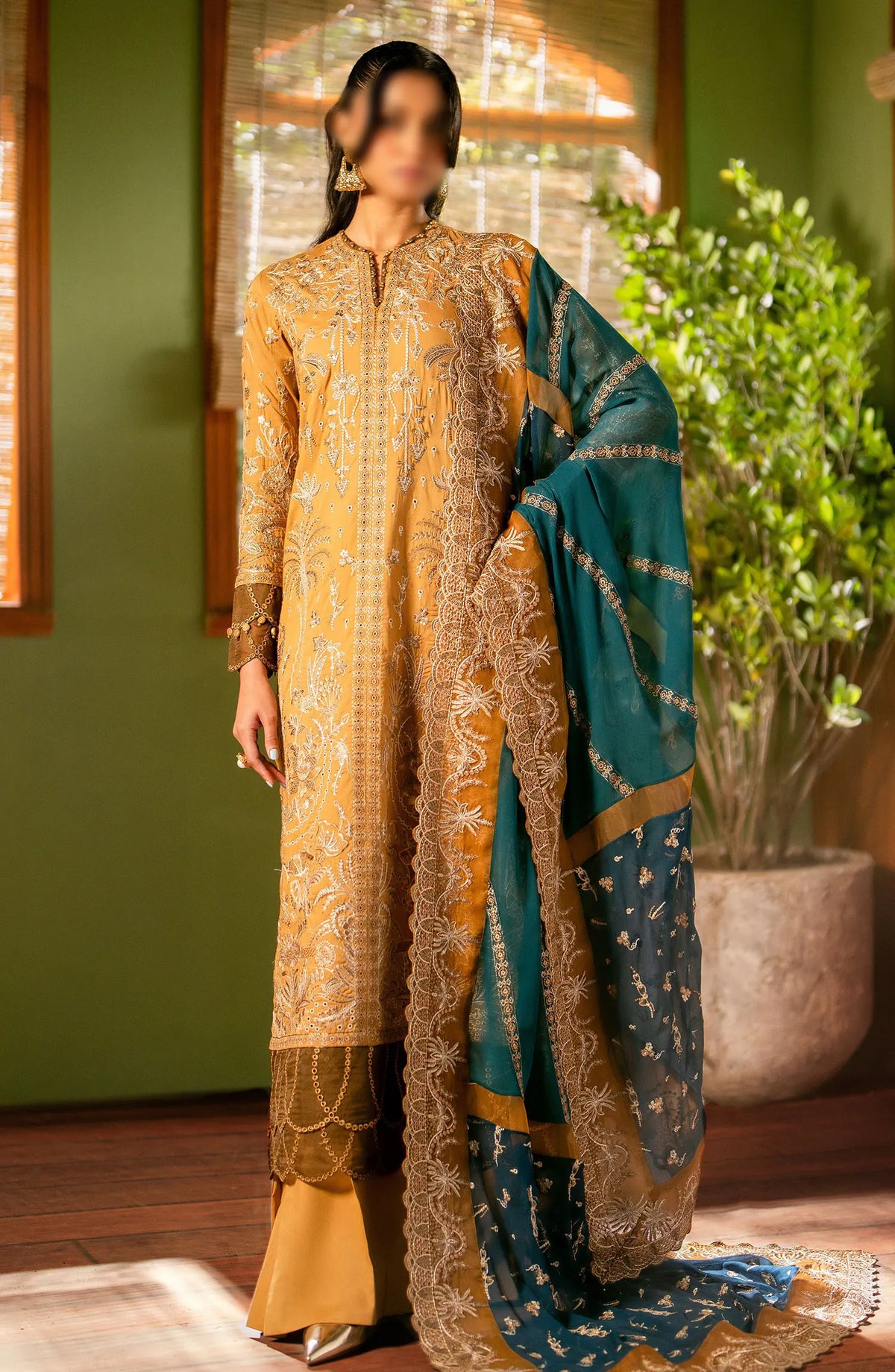Maryum N Maria Luxury Lawn Collection 2024 - MS24-559 HEBA