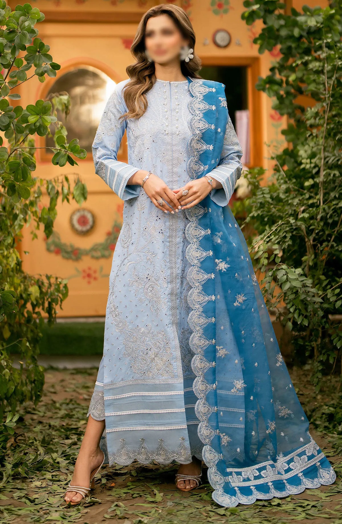 Maryum N Maria Luxury Lawn Collection 2024 - MS24-560 ESHE