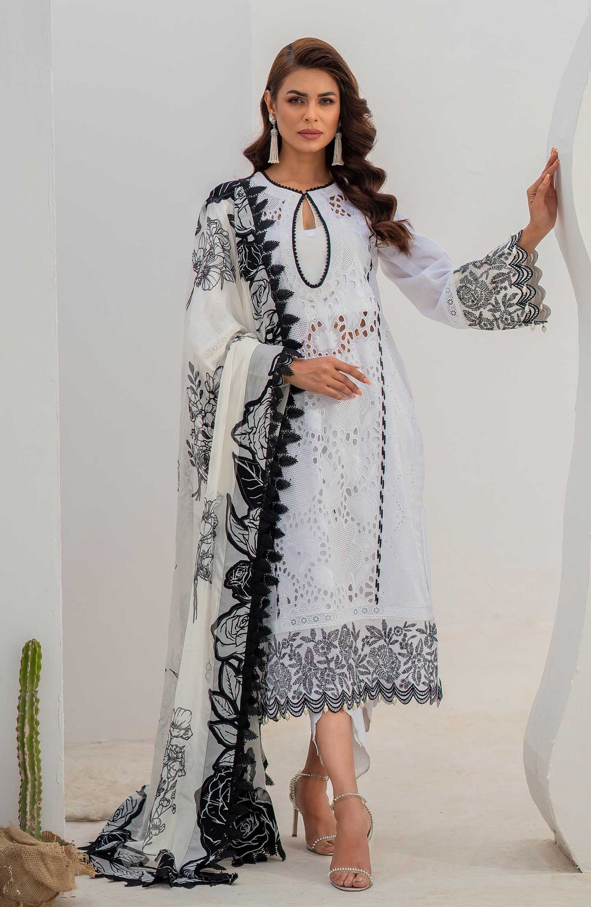 Mavi Embroidered Lawn Unstitched 3 Piece - MV-004 IVY - MV25LL - White - Summer Collection