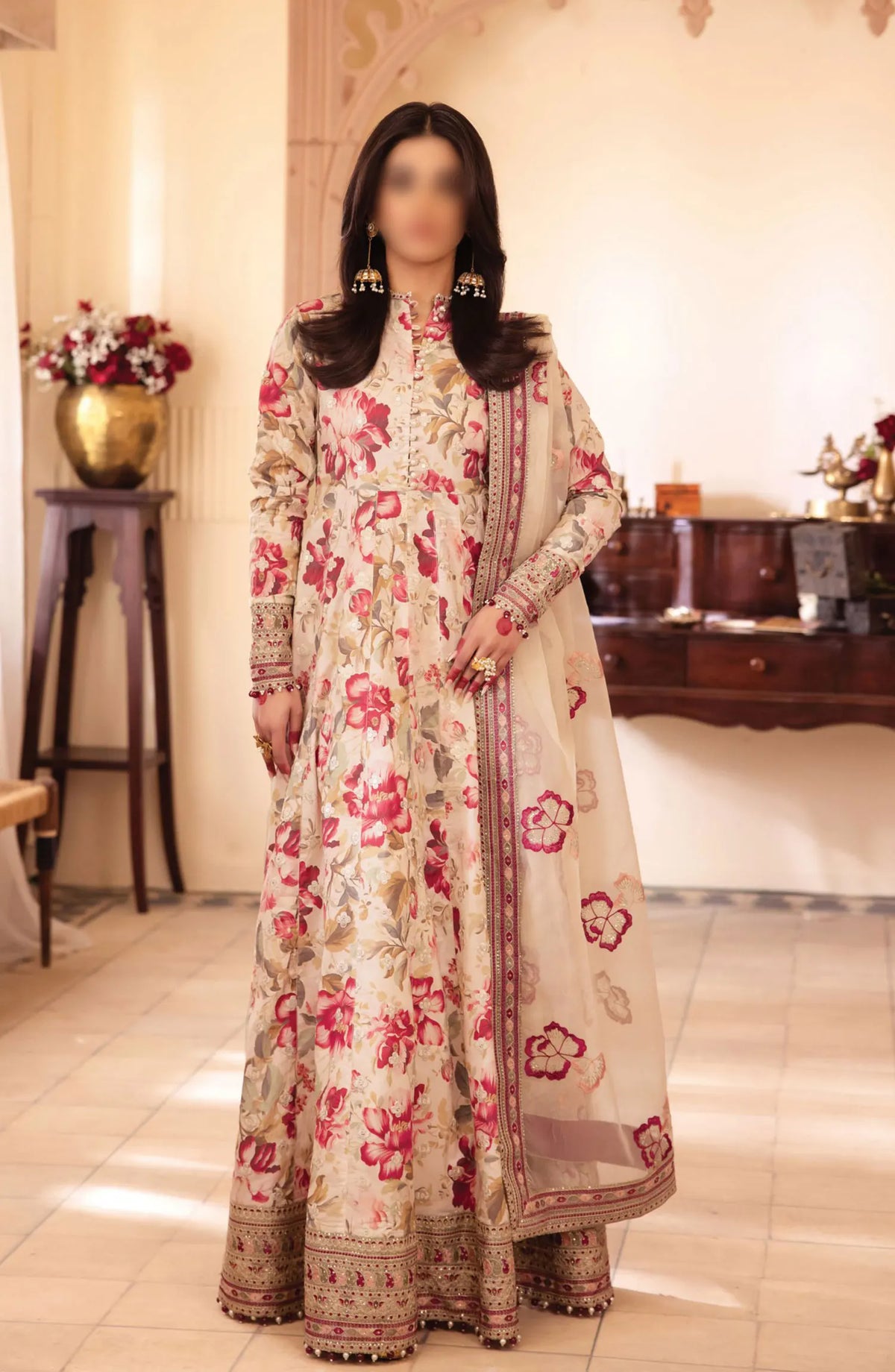 Iznik Nani Ka Ghar Eid Collection 2024 - NGK 05 GOSHA