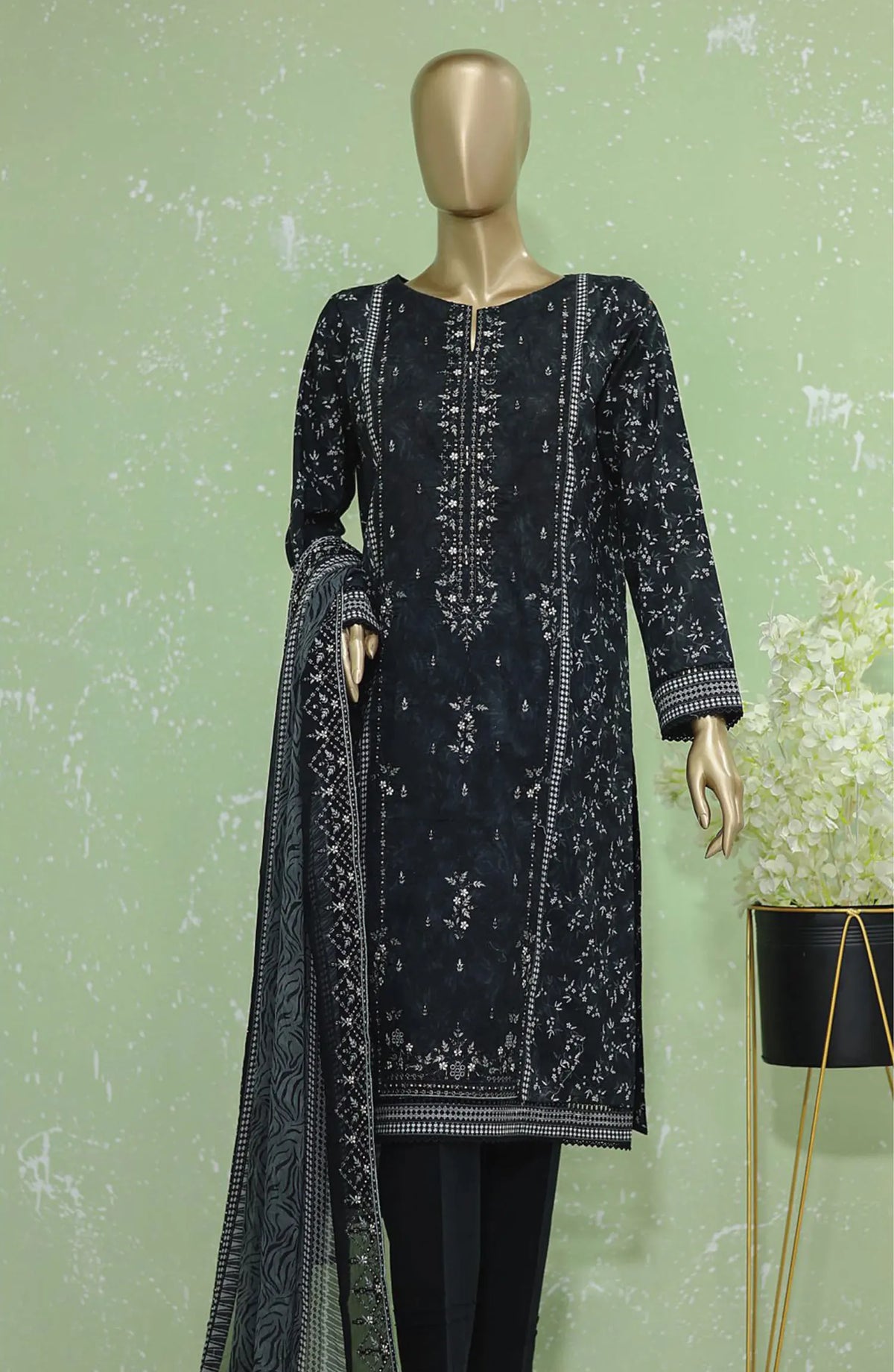 HZ Premium Emb Lawn Shirt with Emb Bamber Chiffon Dupatta Collection - PEC-906
