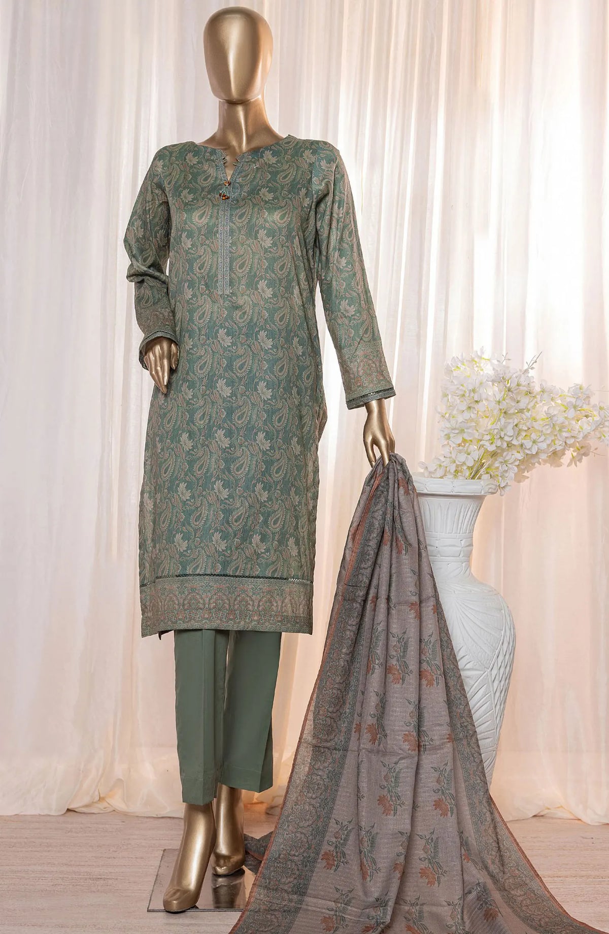 HZ Platinum Digital Printed Lawn Collection 2024 - PPC 122