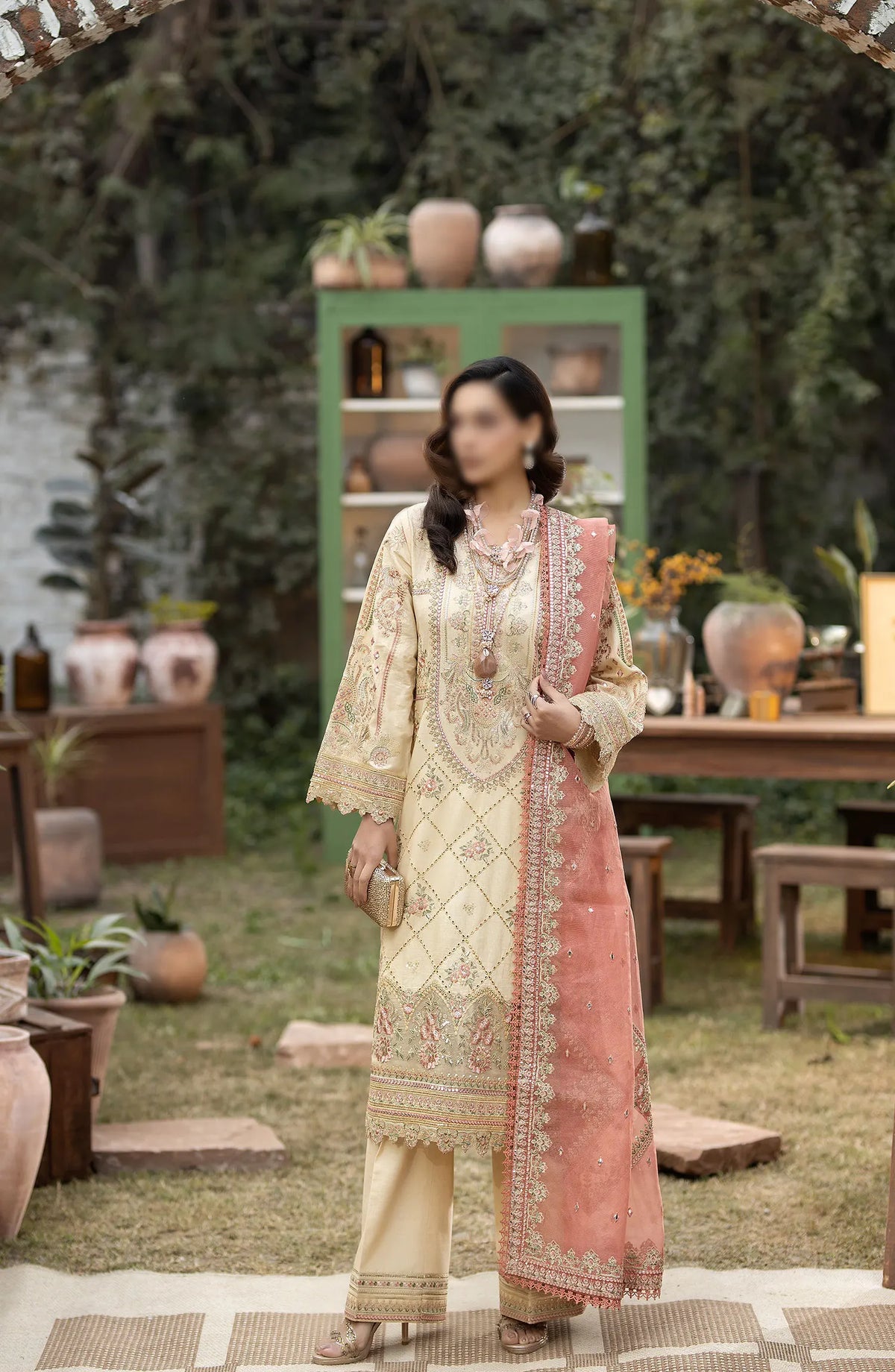 Serene Gulposh Luxury Lawn Collection 2024 - SL 41 LAYLA