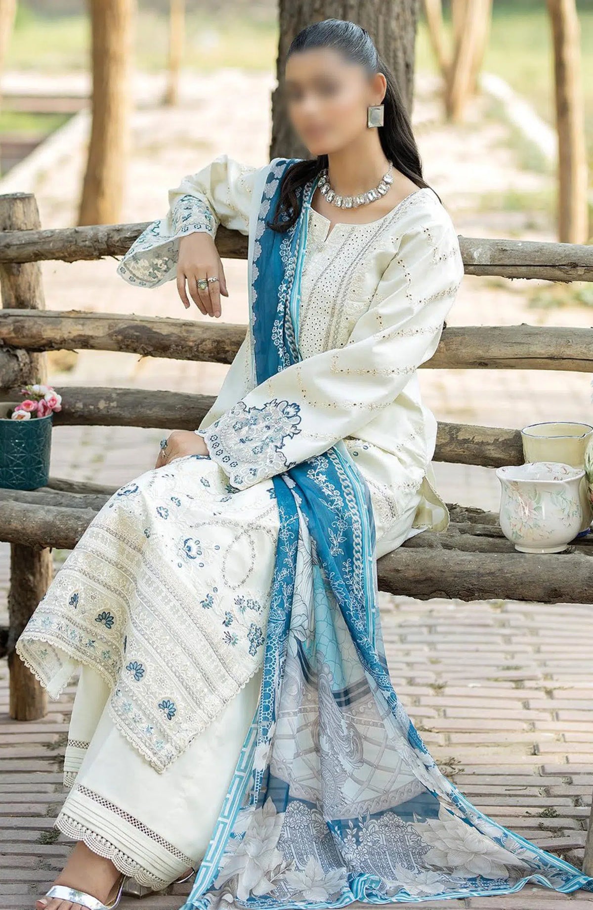 Subah-e-Roshan Luxury Lawn Collection by Serene - SL 69 NIGAAR