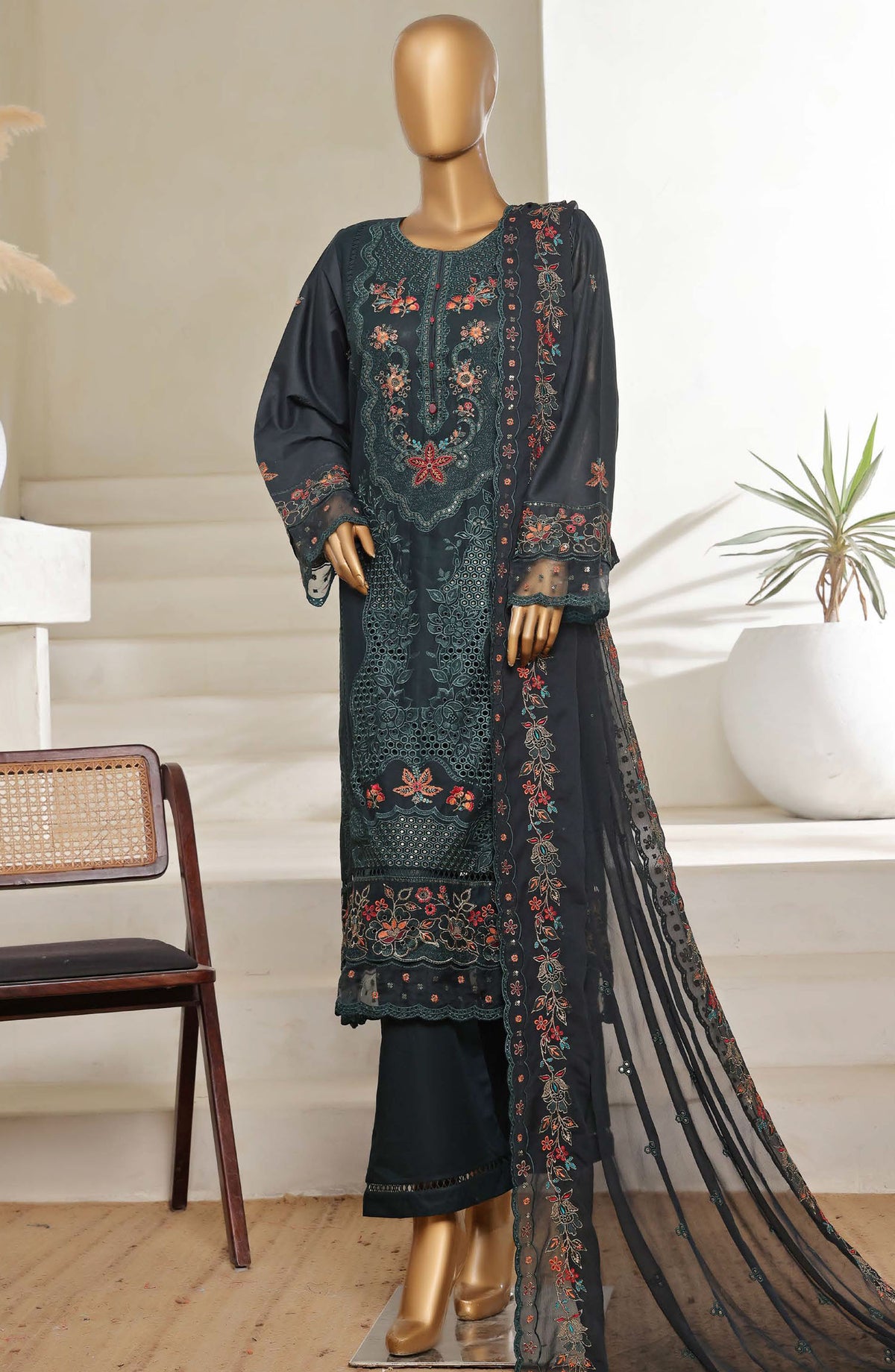 Sadabahar Embroidered Lawn Stitched 3 Piece Suit - D-07 - SBD25LESV5 - Black - Spring Collection