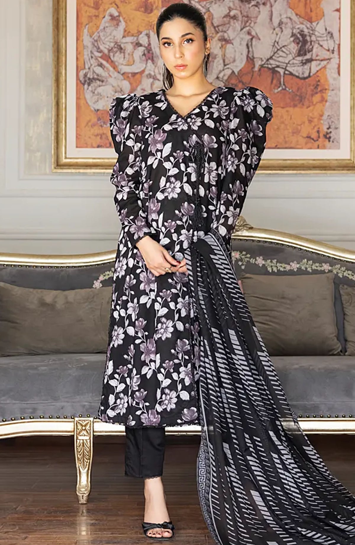 Regalia Textile Printed Lawn Unstitched 3 Piece Suit - D-08 - RET25BNWV3 - Summer Collection