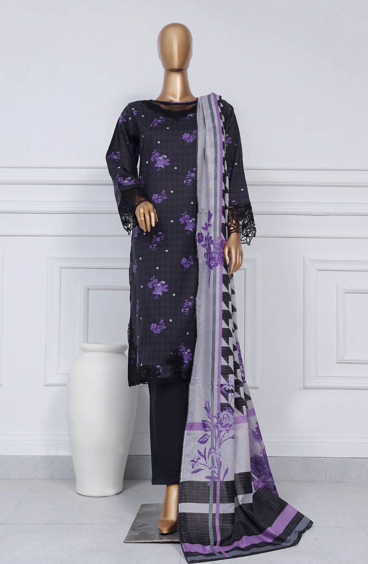 Sadabahar Embroidered Lawn Stitched 3 Piece Suit - D-06 - SBD25CWV1 - Black - Summer Collection
