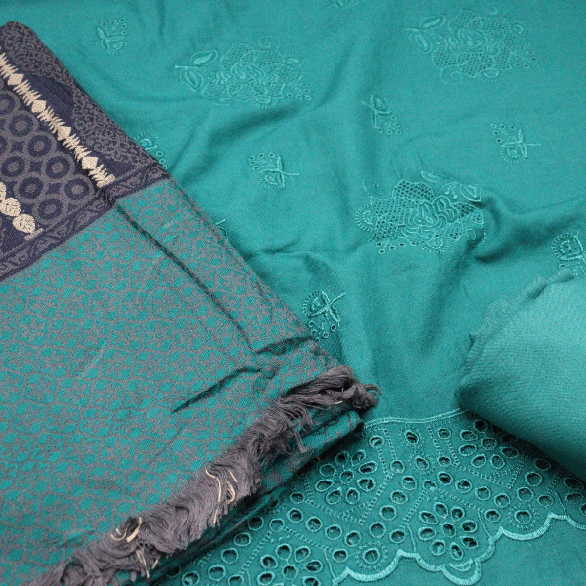 Sawariya Exclusive Embroidered Dhanak Collection With Shawl - SEEDC 06