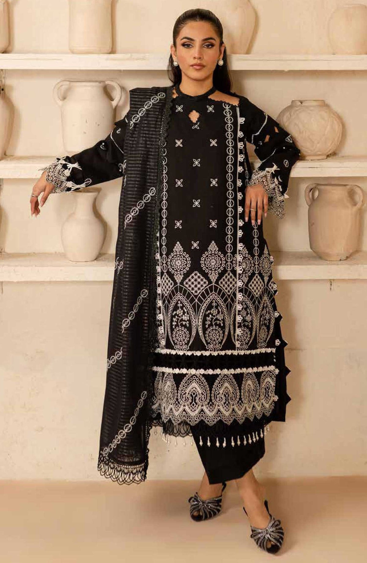 Parishay Embroidered Lawn Unstitched 3 Piece - SG-01 - P25SG - Black - Summer Collection