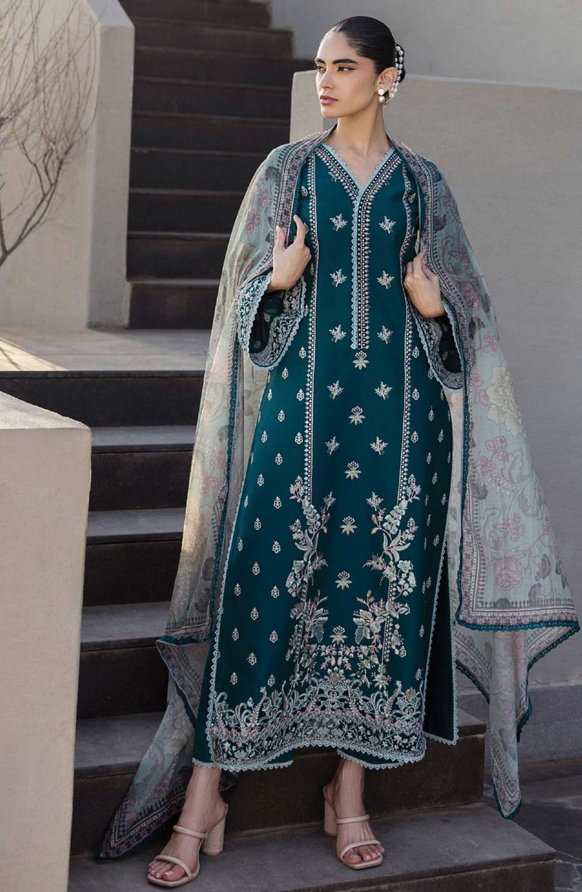 Tahra by Zainab Chottani Embroidered Lawn Unstitched 3 Piece Suit - D-08 - ZC25THEL - Green - Summer Collection