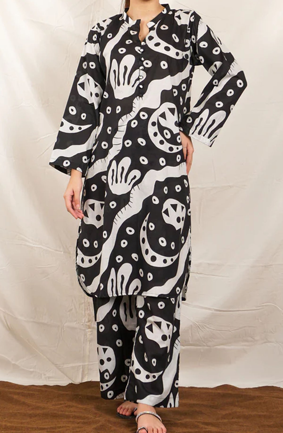 Pret Diaries Printed Lawn Cotton Stitched 2 Piece - 50117 - PD25SC - Black - Summer Collection