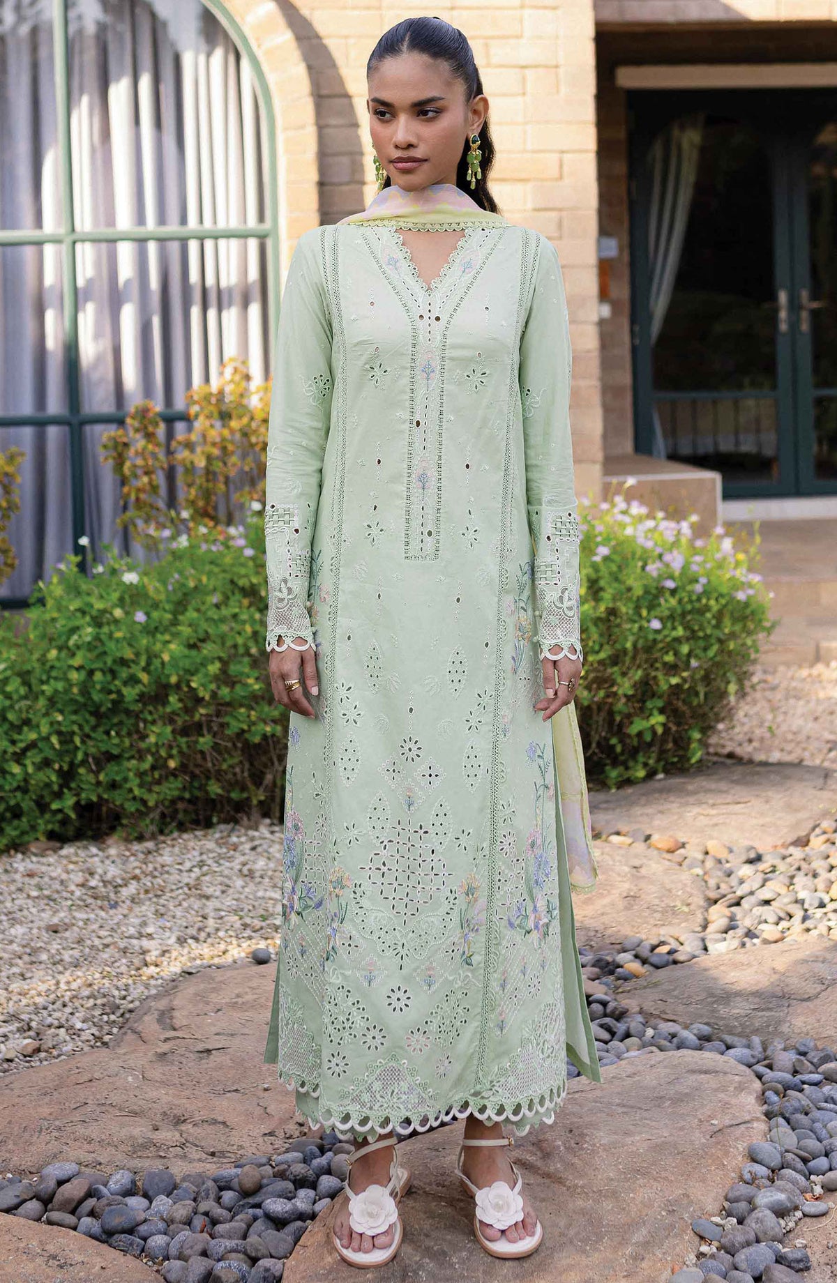 Qline by Qalamkar Chikankari Lawn Unstitched 3 Piece Suit - QM-08 Maia - Q25QL - Green - Summer Collection