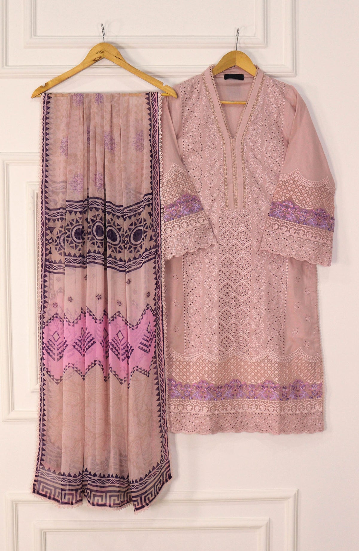 Emerge Embroidered Lawn Stitched 3 Piece Suit - Pink - D-02 - EM25CL2 - Summer Collection