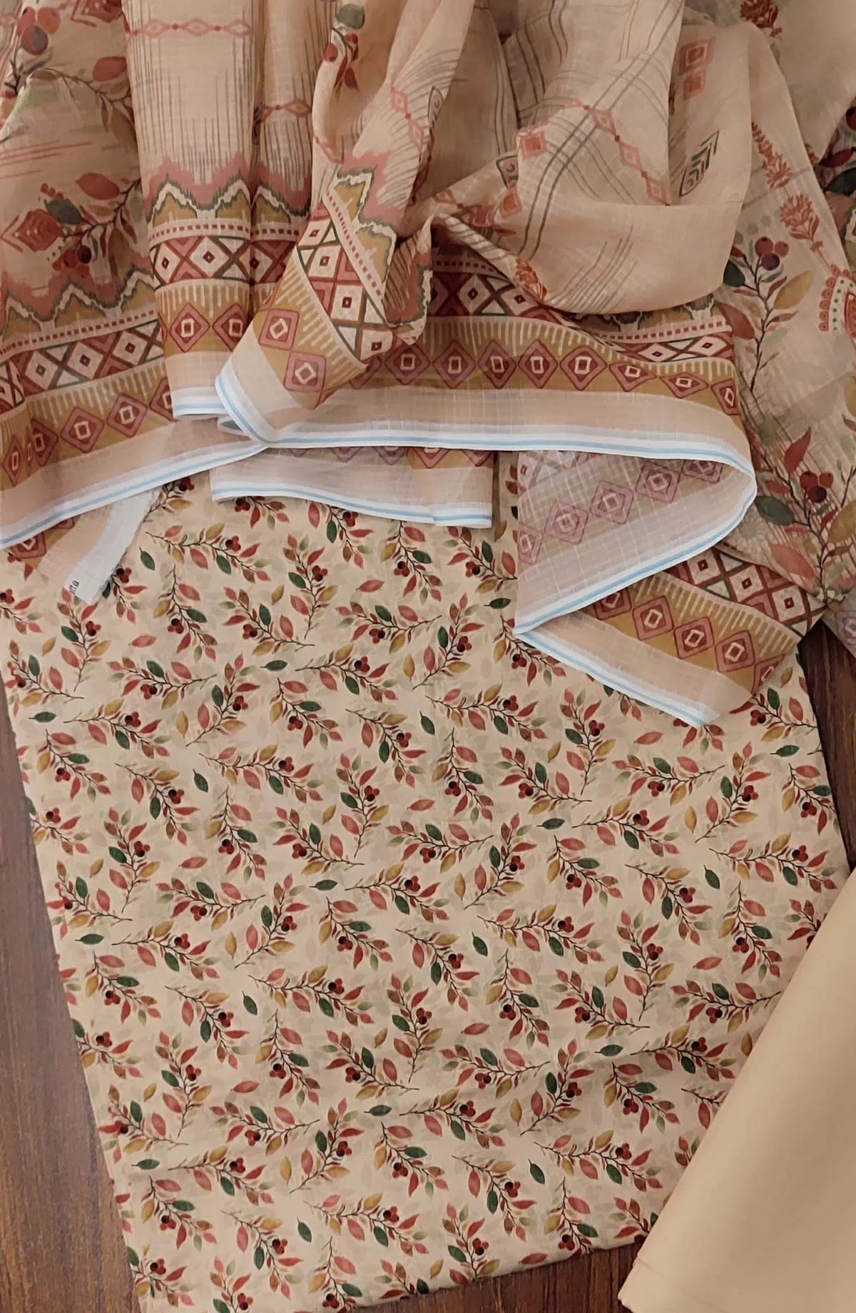 Unstitched Printed Lawn 3 PCs Collection 2024 - UPLC 04