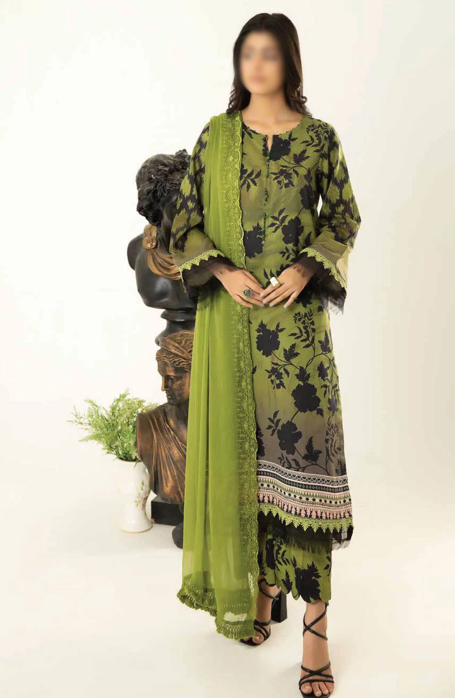 Aafreen Printed Lawn Collection By Riaz Arts - AF 96