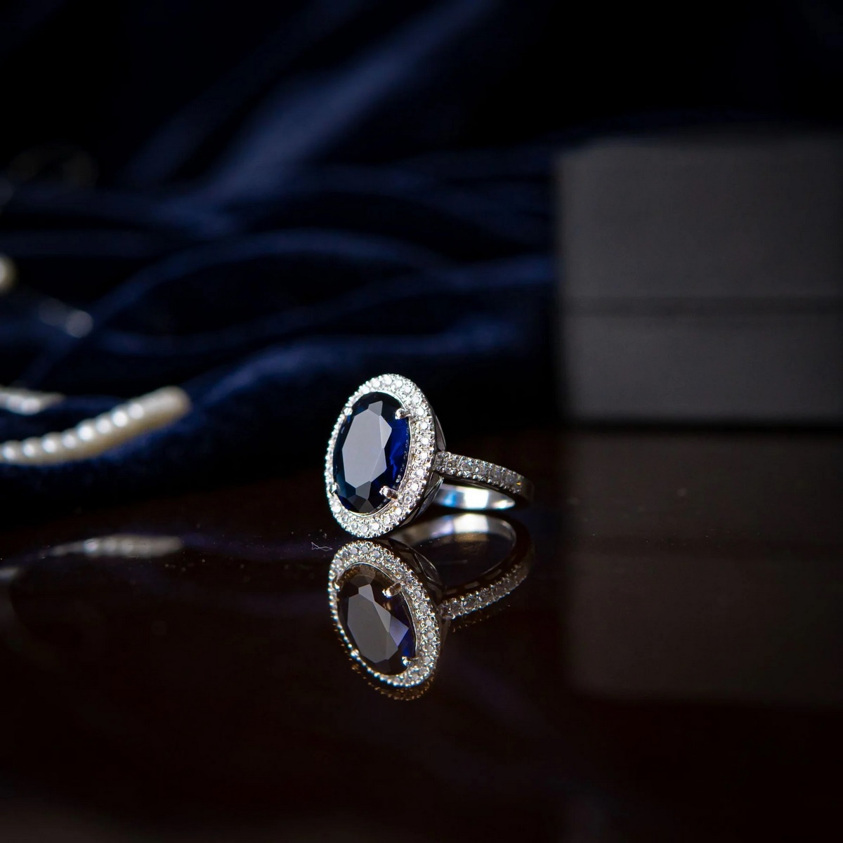 BLUE SAPPHIRE OVAL RING YKL Jewellers Ring Collection
