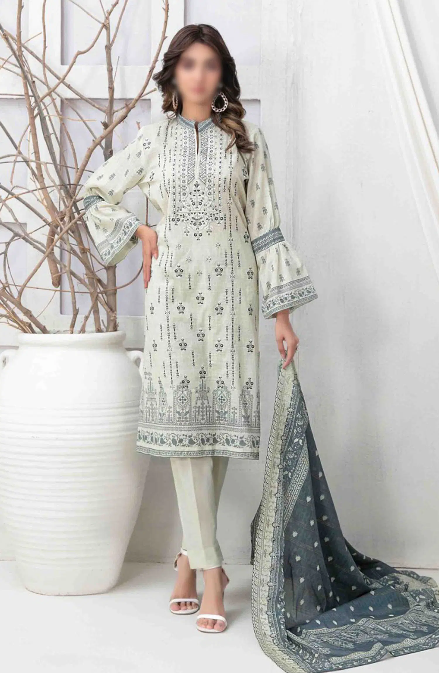 Lamiyah - Embroidered Digital Printed Lawn Collection 2024 - D 2467