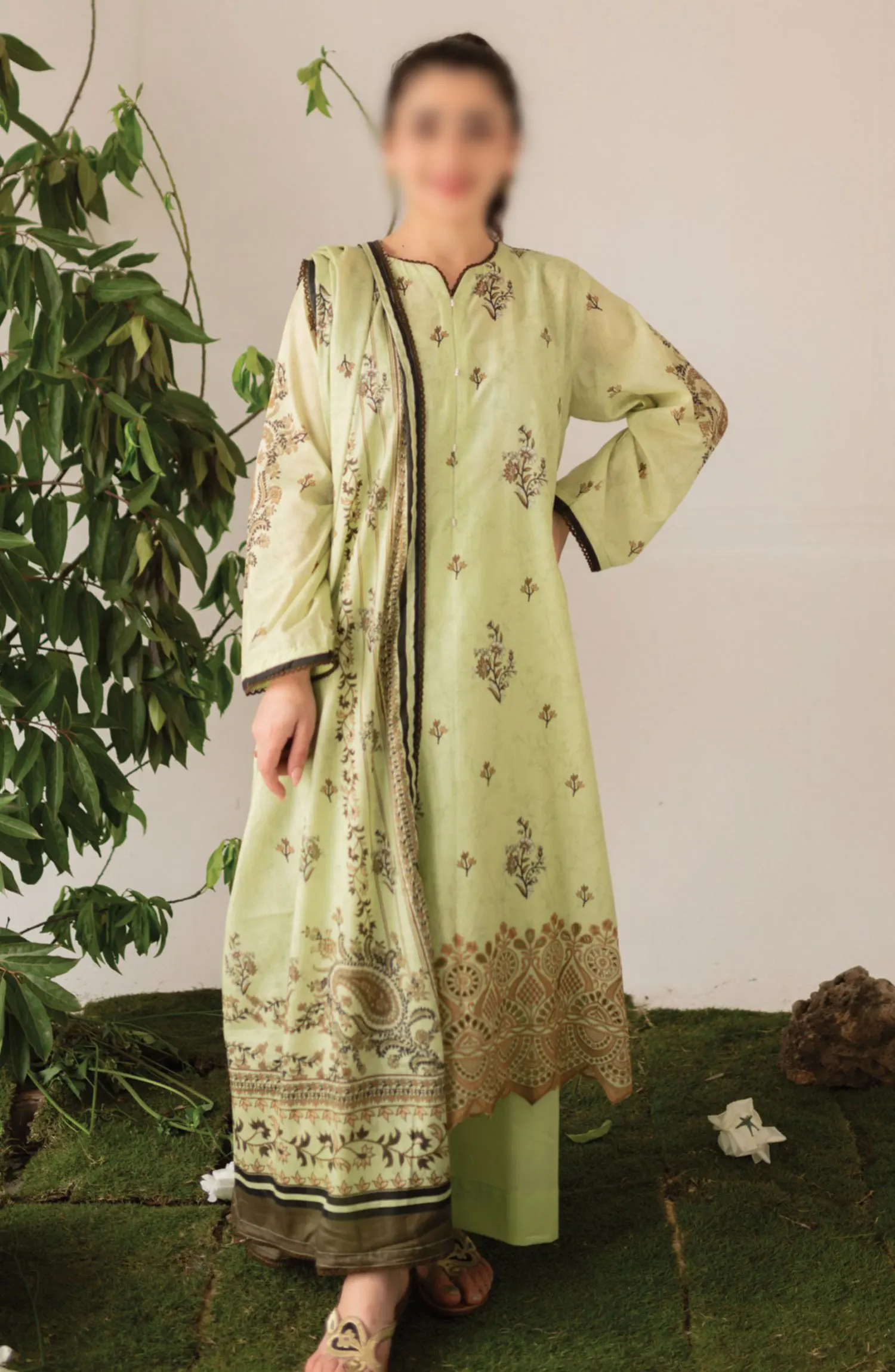 Kaira Embroidered Lawn Collection 2024 By Rashid Textile - D 8691