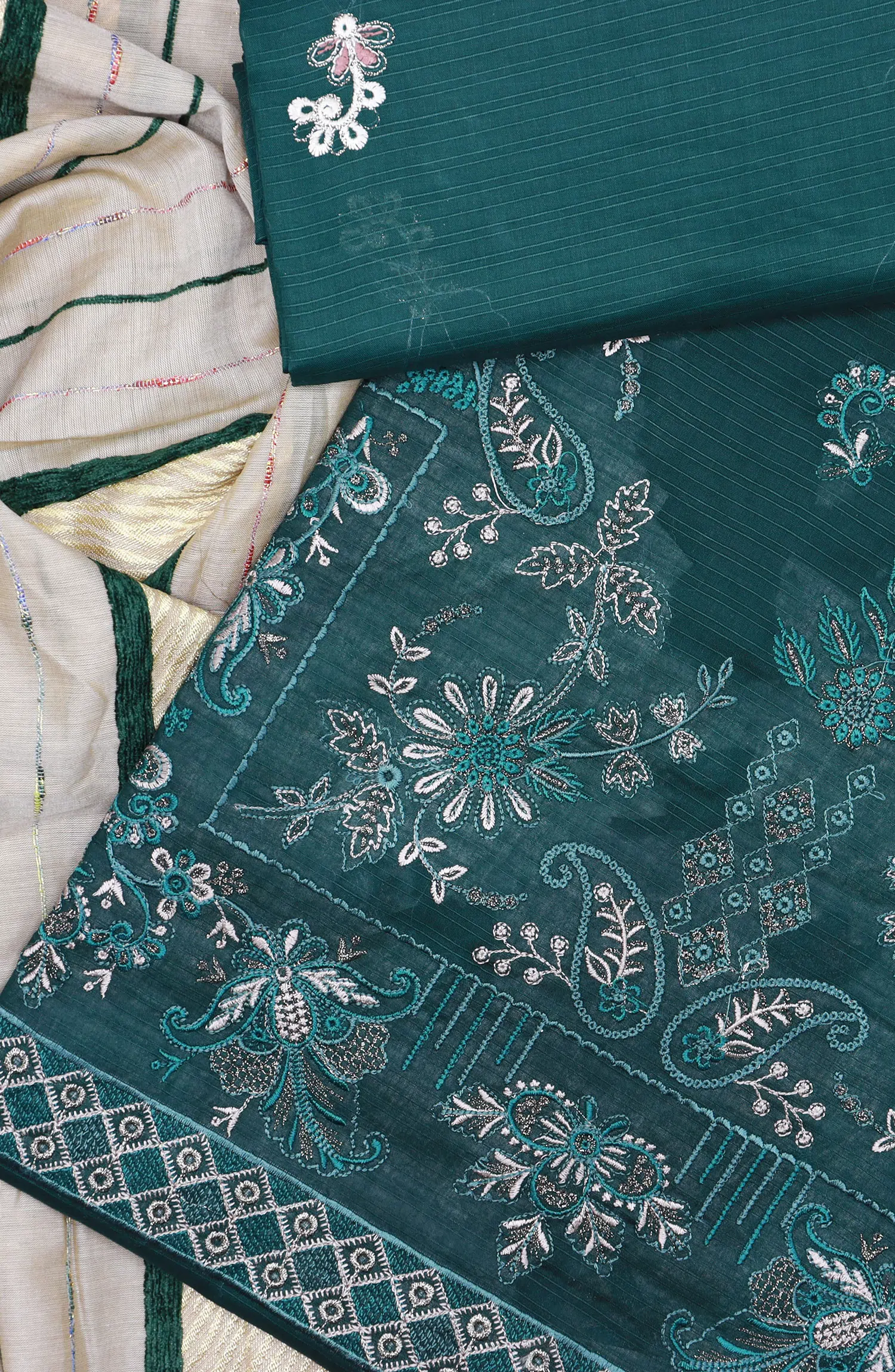 Lavish Unstitched Luxury Embroidered Lawn With Fancy Dupatta Collection 2024 - Design 05