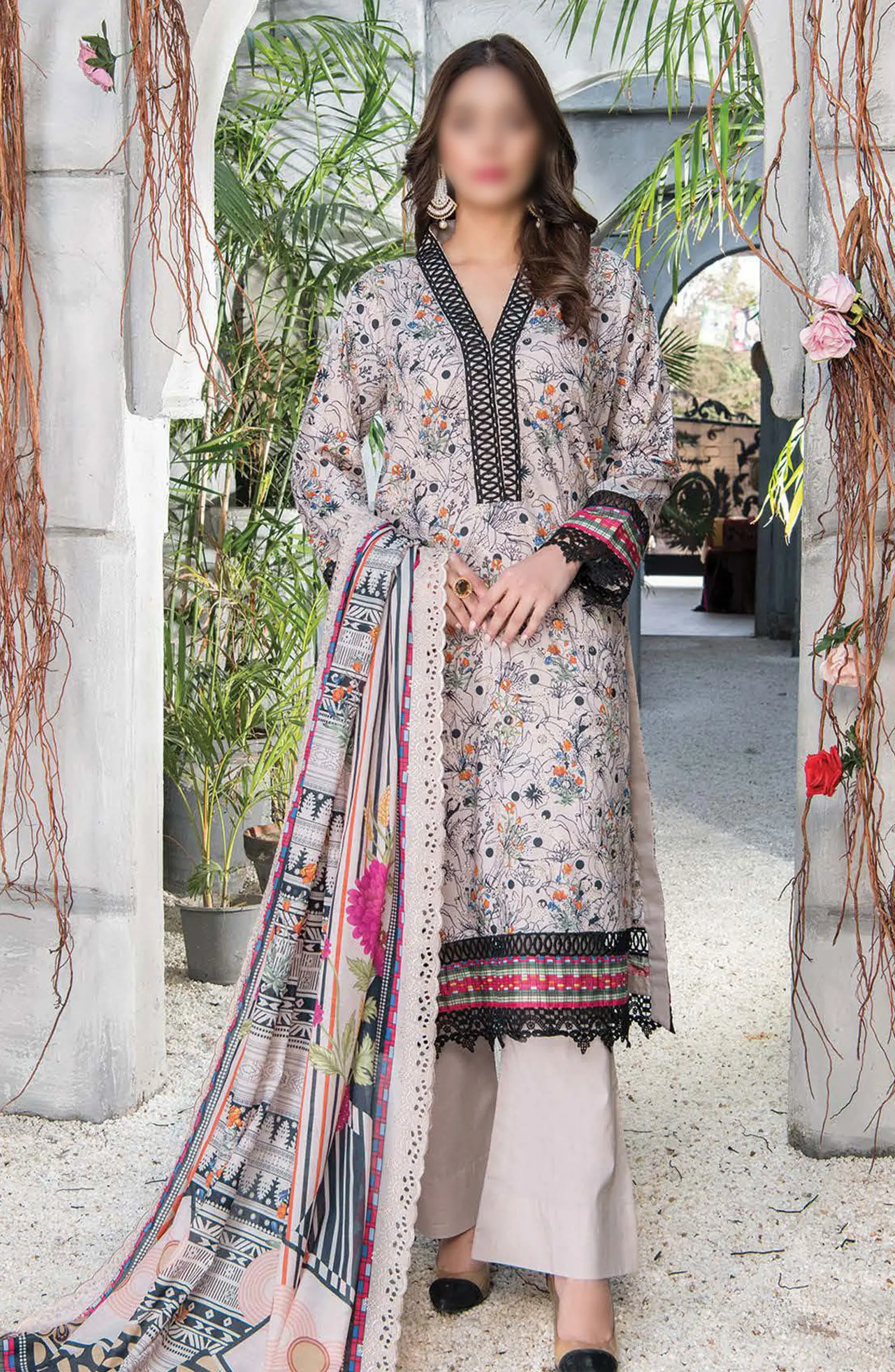 Mashaal Exclusive  Lawn Collection 2024 By Riaz Arts - Design 04