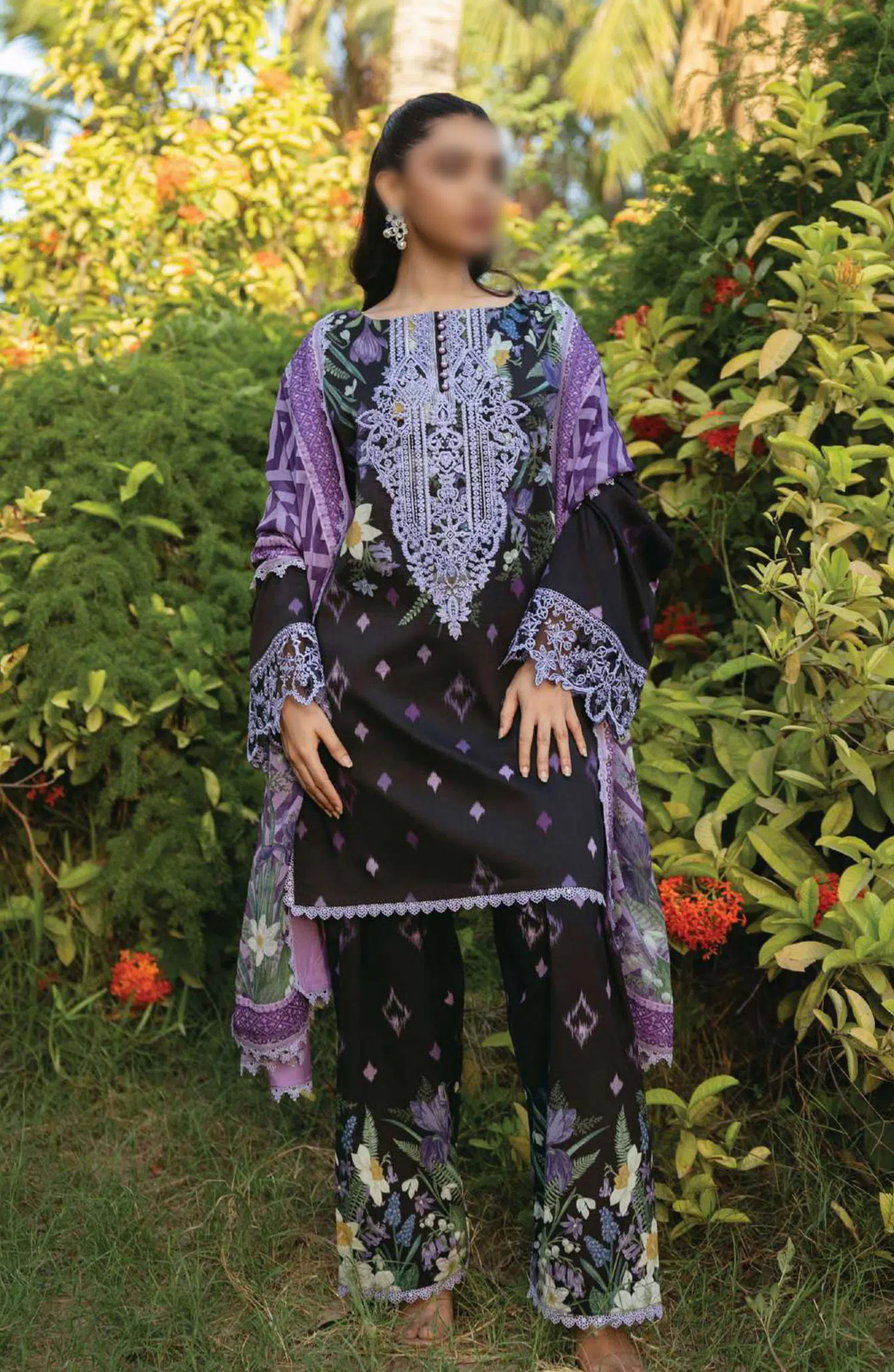 Zainab Chottani Tahra Embroidered Lawn Collection 2024 - Design 6B RAHA