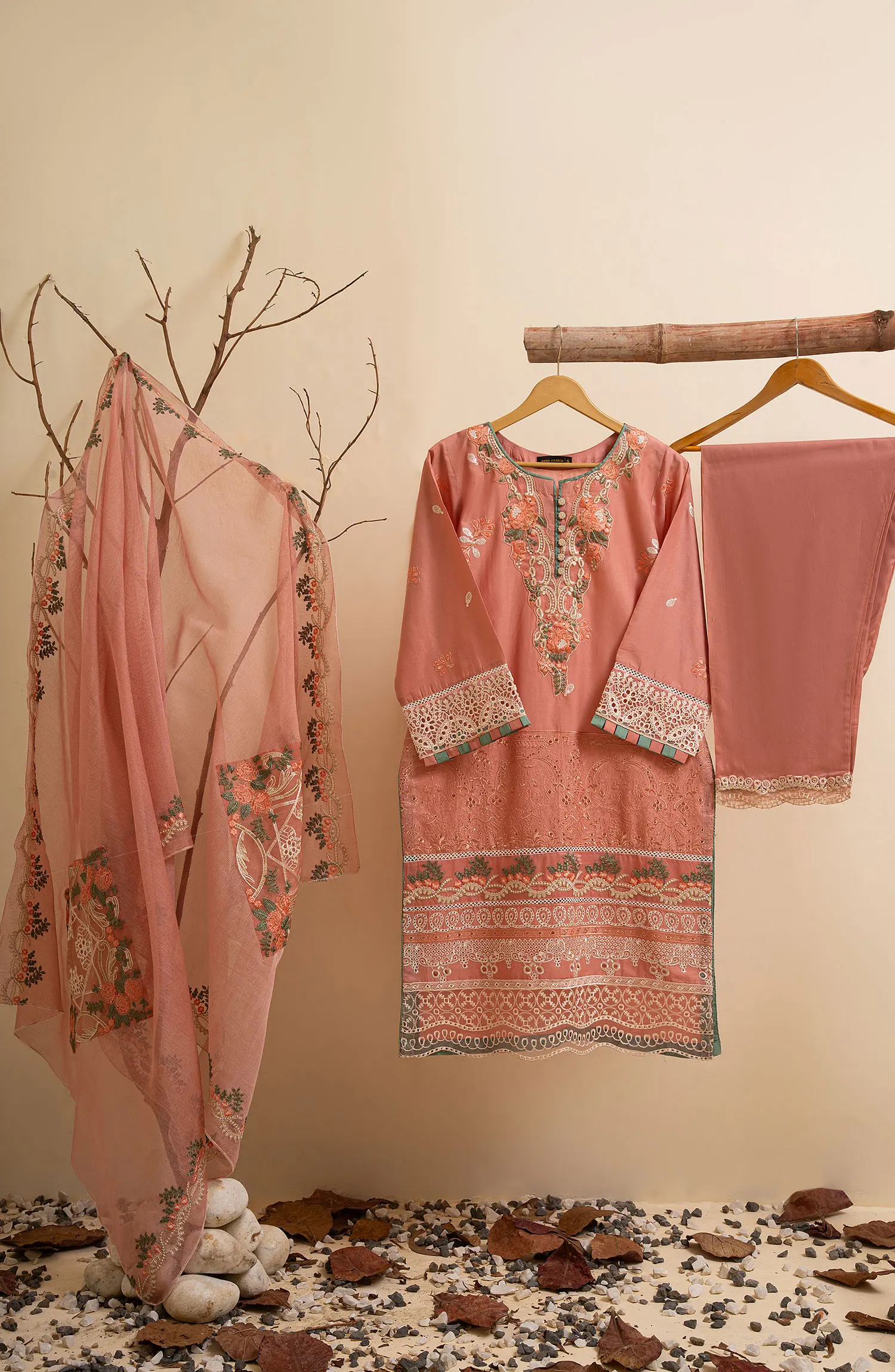 Amna Khadija Mahlaka Festive Formal Collection 2024 - ELC 08 stitch