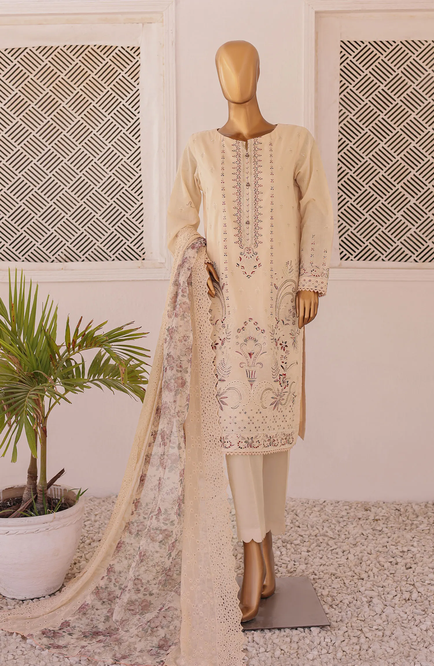 HZ Majestic Luxury Embroidered Lawn Collection - MEC 07